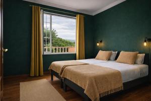 AZORES BAGUS Surf & Guest House