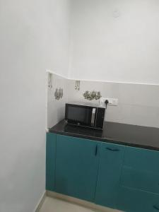 New 3 bhk near cyber towers