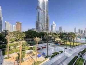 Grand Private Room in Burj Vista Downtown with Burj Khalifa View
