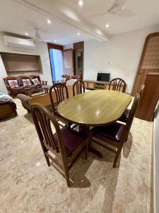 Shobhalay- Premium 2BHK Parking prime location super interior