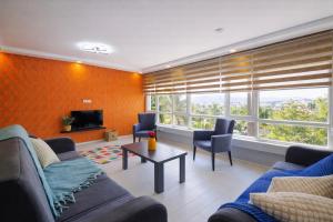 Hadrian Olive Flat by Maxi Homes Walk to Hadrian Gate