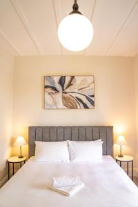 Sydney Harbour Bridge View Home for 6