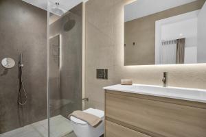 La Viu - Luxury Beachfront Apartment by Finest Rentals