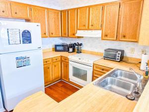 Tilghman Beach and Racquet Club 170