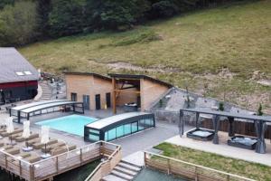 La Ferme de Rochesson, Jacuzzis & Piscine commune