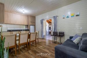 Casa c Churrasq. a 700m da Praia JSE0382