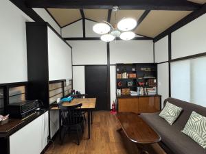 Yamaguchi House Annex, Private House with Onsen