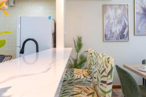 Prestigious 2BR with nice View of Marina Dubai