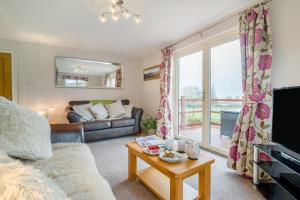 2 Bed in Coaley oc-s34729