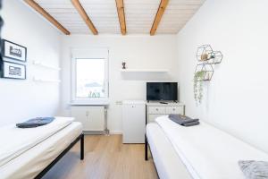 6 people near Basel & Black Forest, stylish, functional