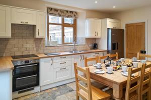 4 Bed in West Pennard oc-f34973