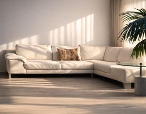 High Tree - Macclesfield - Near AZ, Rail & Peaks