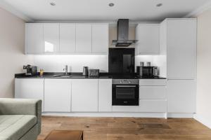 Modern 2 Bed Retreat Near Portobello Road
