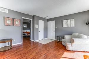 3 Mi to NRG Park and Medical Center Extended Stay