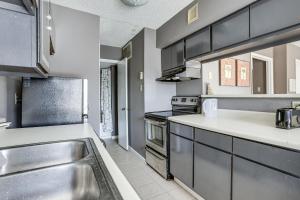 3 Mi to NRG Park and Medical Center Extended Stay