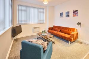 Host & Stay - Illumination Suite