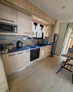 La Mer Villa - Entire Cottage