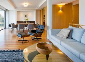 Casa dos Cubos Douro River House with swimming pool and river view