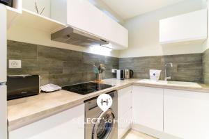 SELECTsoHOME - Studio - Centre-ville du Lavandou - Proximité plage et marché - AREV