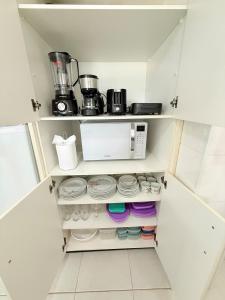 City View - Garage - Walk to Public Market