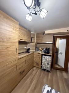 Студио-Джени