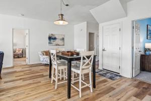 Harbor Island 49 Nautical Watch