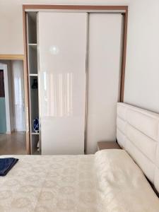 Green Sea View Apartment Sarande