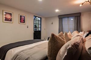 7 bedrooms Napoles House with Terrace and BBQ and Parking