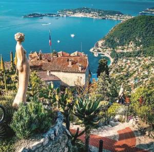 STUDIO pied village EZE - dans VILLA - Parking Gratuit