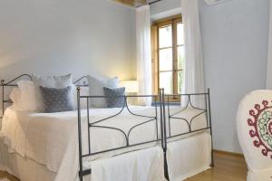 Stunning home with pool perfect for holiday