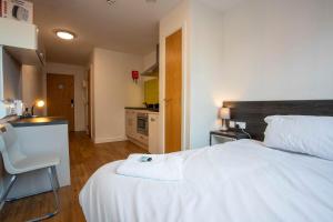 Modern Studio Apartment in Central Newcastle