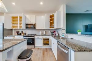 Luxe King 4BR Townhouse Mins to Uptown CLT