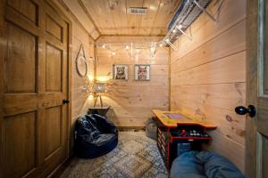 Winter Family Fun|Close to The Island|Hot Tub