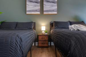 4BR Townhouse King Bed Garage Northlake