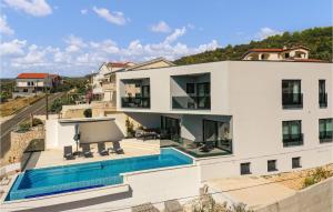 Awesome Home In Marina