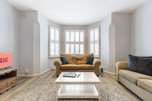 GuestReady - Charming London Retreat with Garden