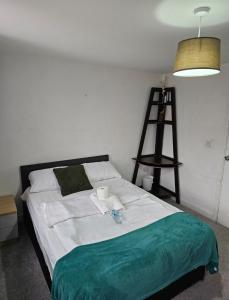 Cosy stylish Double bedroom in central Dartford