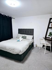 Cosy stylish Double bedroom in central Dartford