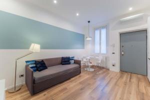 Alla moda Milano Porta Romana M3 Lodi Tibb self-check-in