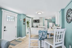 Home 1 Block from 2 Beaches wPrivate Pool, High-Speed WiFi & Central AC