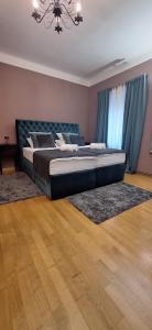 Mavrin Studio 22