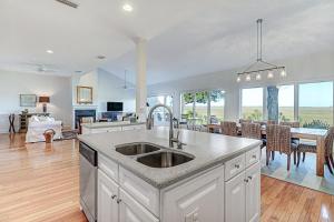 Newly Renovated Villa with Incredible Marsh Views