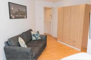 Birmingham City Apartments-Free Secure Parking HS2 Contractors - NEC - Birmingham Airport - BCU & Aston University - Heartland Hospital - Jaguar - Star City