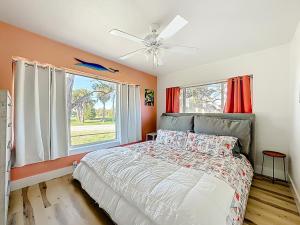 St Augustine Cottage with Private Heated Pool