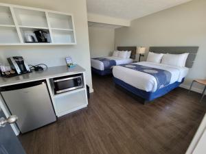 Brio Beach Inn