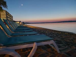 Brio Beach Inn