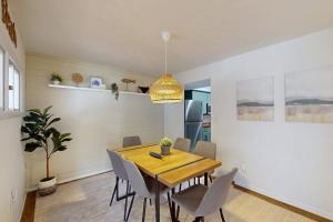 Spacious condo with 2 private balconies, beach access and pool