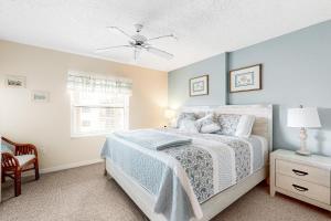 Freedom By The Sea II with ocean views, 2 pools, tennis & gym - steps to beach