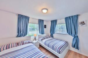 Quiet family vacation minutes from Airport