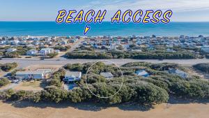 Mins from Beach Outdoor Patio & Games Sleeps 9